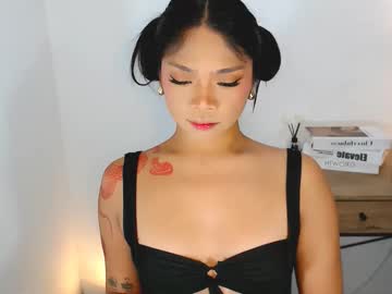 ava lux