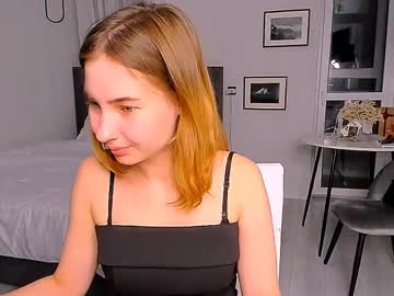 mia shy01