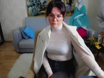 stunning lady0